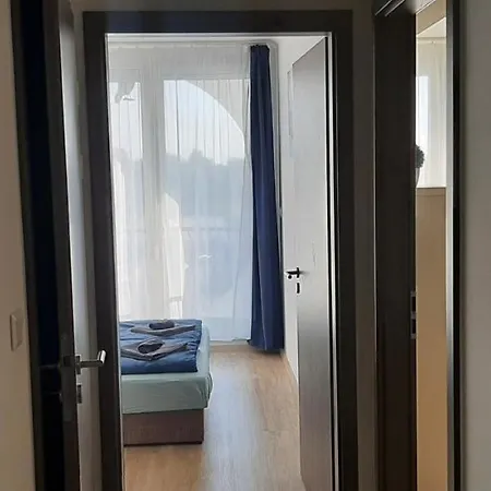 Appartement Alinda 2 *
